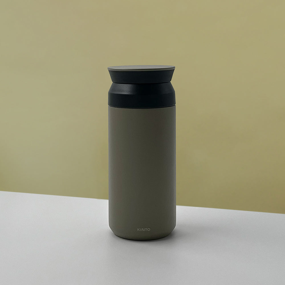 thermos kinto kaki 500ml : idéal pour maintenir votre café de spécialité au chaud comme au froid